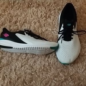 New balance white/black 10b